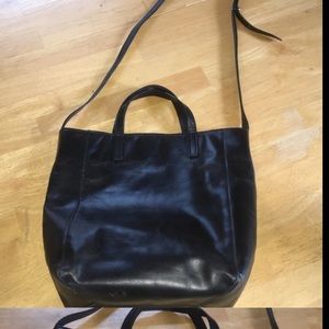 Black shoulder bag or cross body!!!
